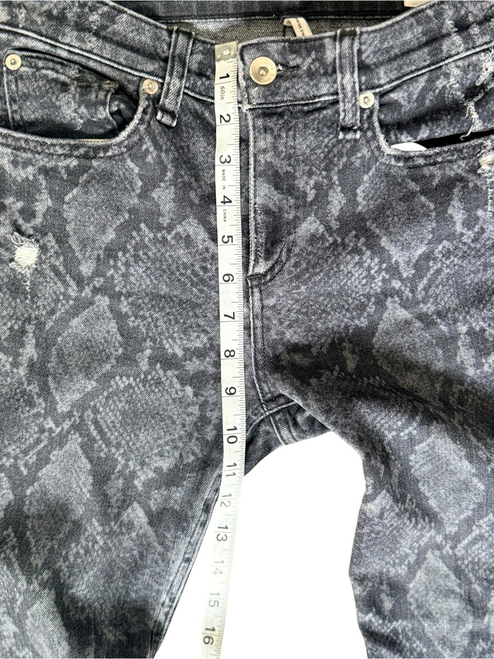Rag & Bone Grey Snake Print Skinny Jeans Size 26 Made USA - Picture 7 of 12